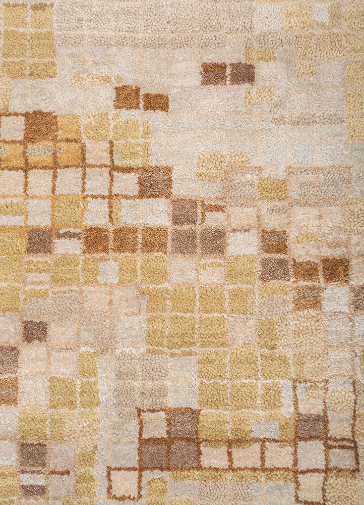 hidden by kavi gold wool and bamboo silk hand knotted Rug - CloseUp